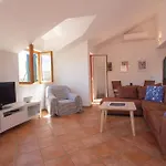 Kuca Skugor Apartment