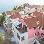 Apartment Kuca Skugor