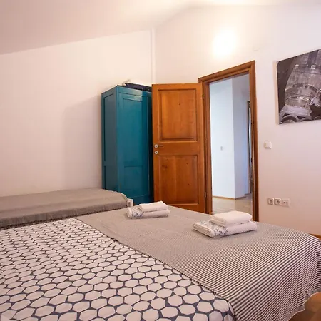 Kuca Skugor * Šibenik