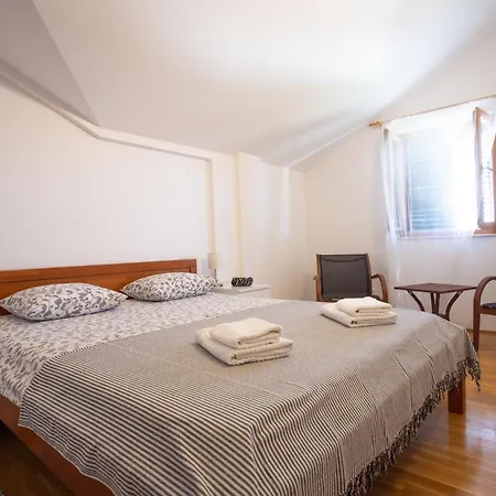 Kuca Skugor Appartement