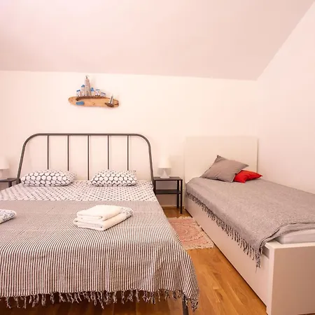 Kuca Skugor Šibenik