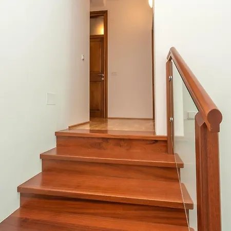 Kuca Skugor Apartamento *