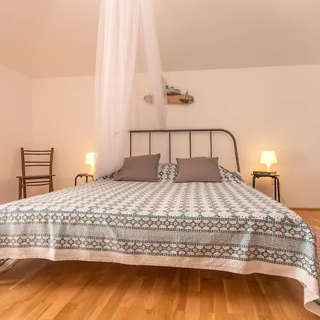 Kuca Skugor Sibenik