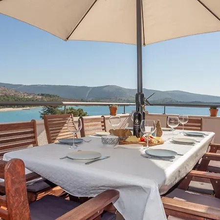 公寓 Kuca Skugor *