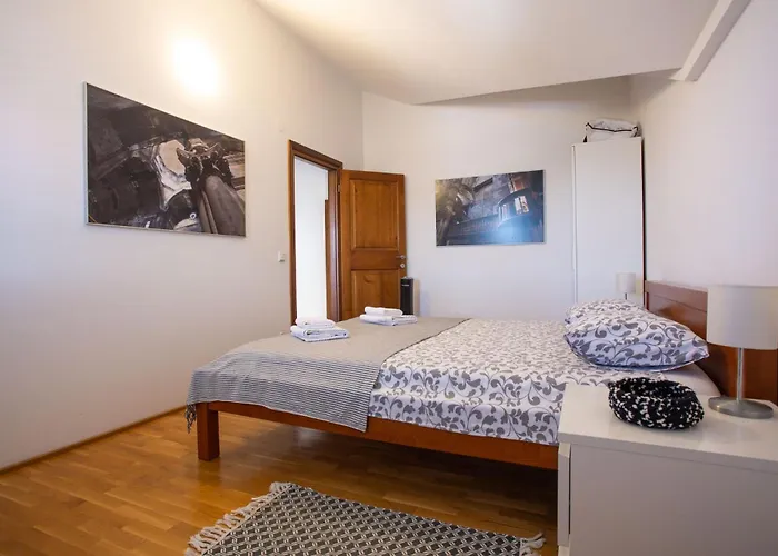 Kuca Skugor Appartement *