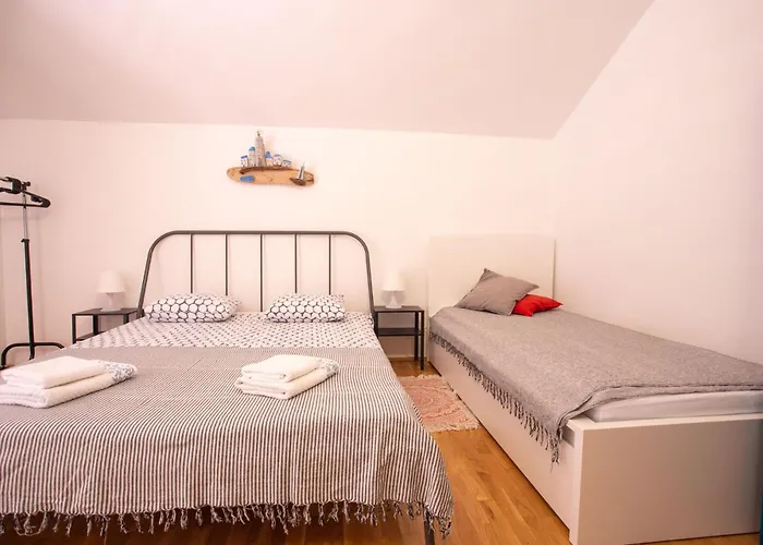 Kuca Skugor Šibenik