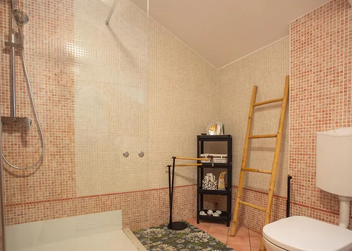 Kuca Skugor Appartement *