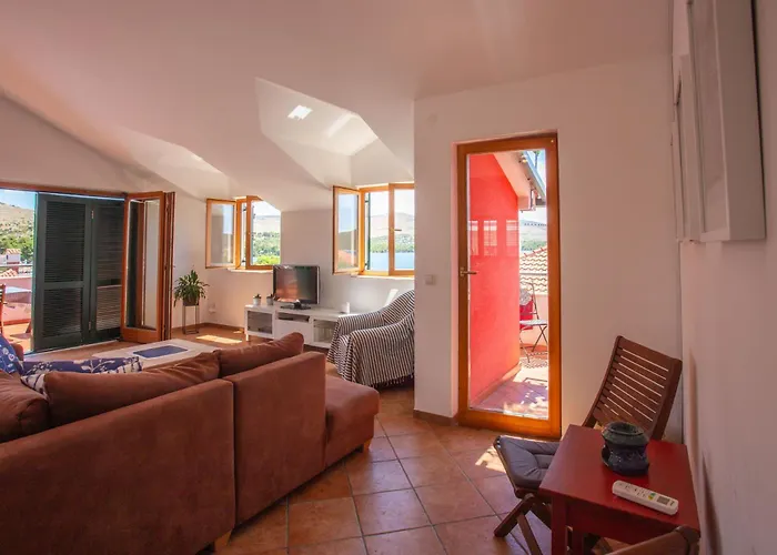 Kuca Skugor Šibenik