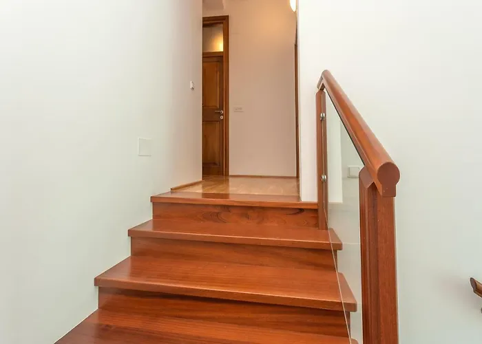 Kuca Skugor Appartement *