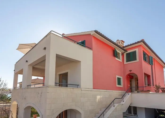 Kuca Skugor Šibenik